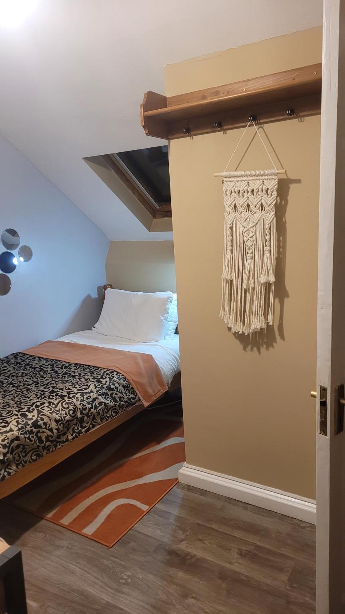 Salmon Island View Apartment Dromineer Room photo
